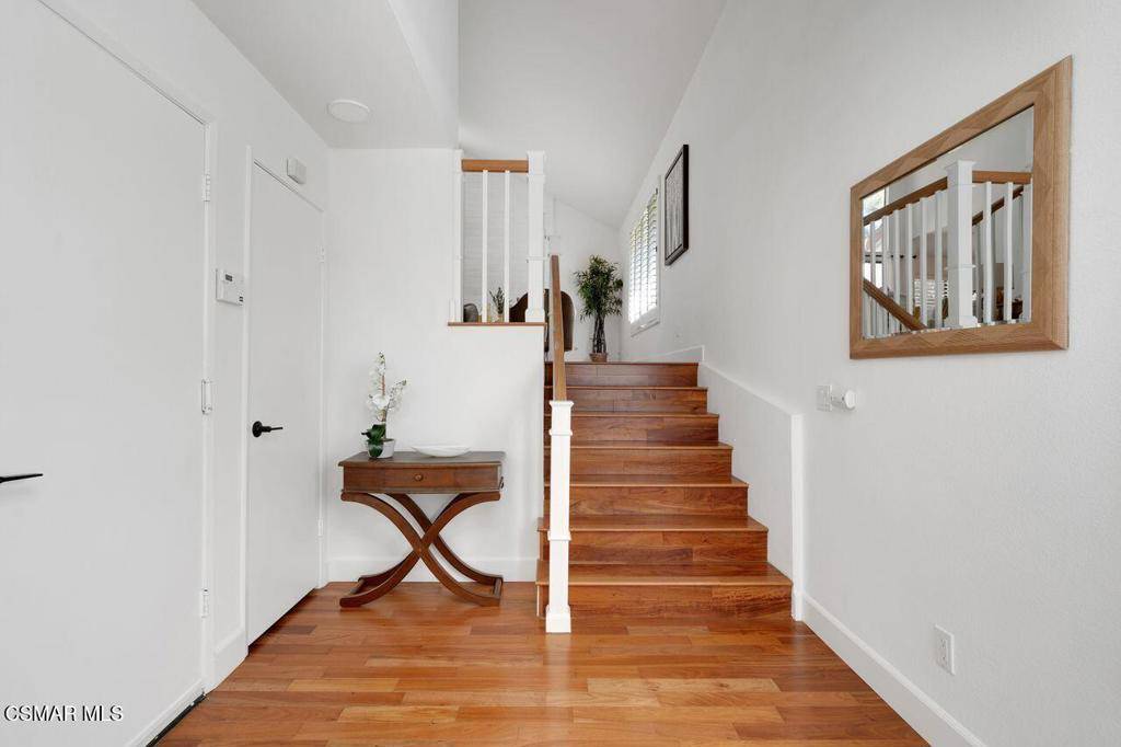 Newbury Park, CA 91320,638 White Oak LN