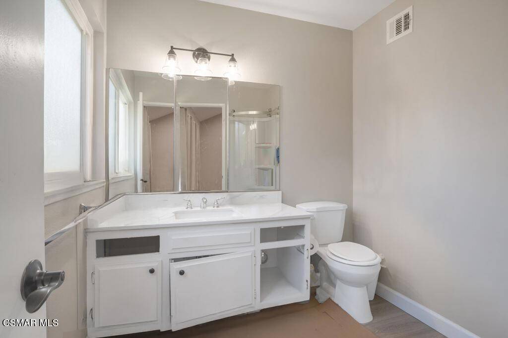 1637 Downing ST Simi Valley, CA 93065