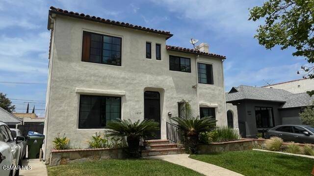 Los Angeles, CA 90019,1213 Sycamore AVE