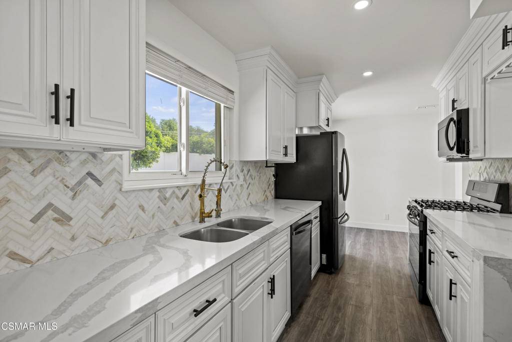 Thousand Oaks, CA 91360,1455 Calle Tulipan