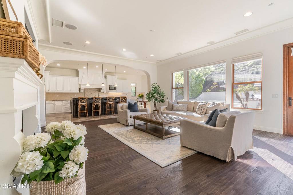 Newbury Park, CA 91320,5737 Via Bonita