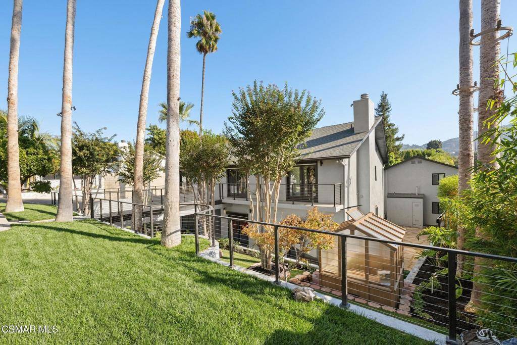 North Hollywood, CA 91602,10758 Aqua Vista ST