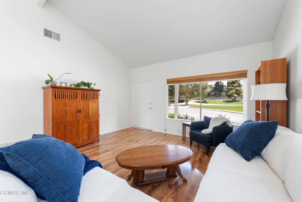 Thousand Oaks, CA 91362,1906 Parkwood CT