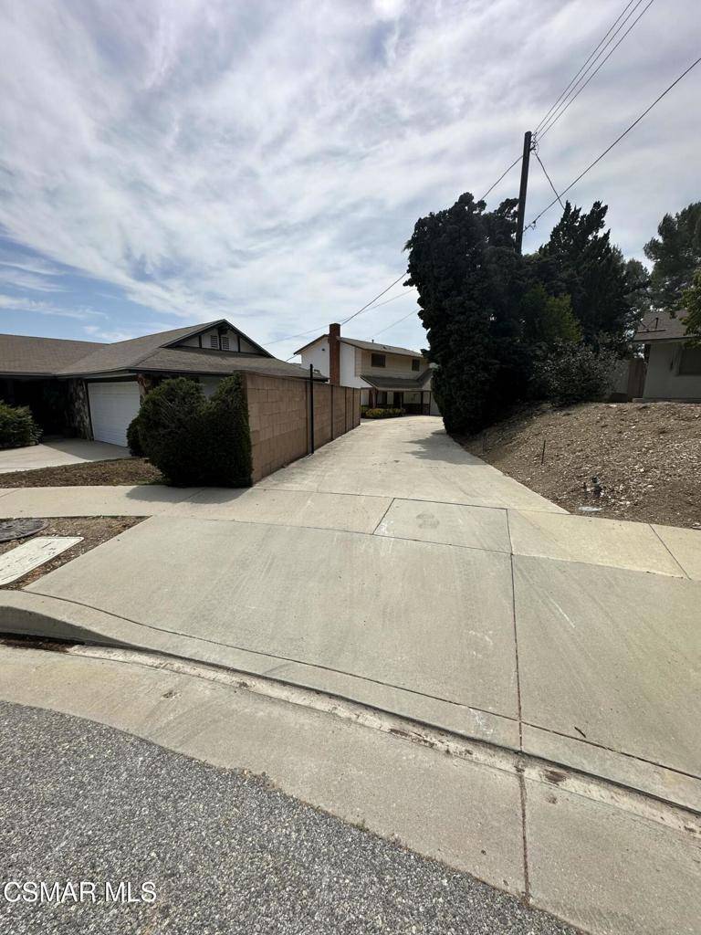 Calabasas, CA 91302,26004 Adamor RD
