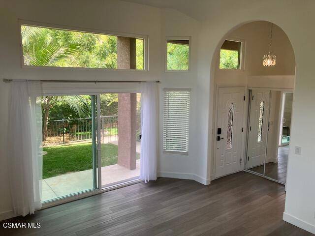 Thousand Oaks, CA 91362,269 Skyline DR
