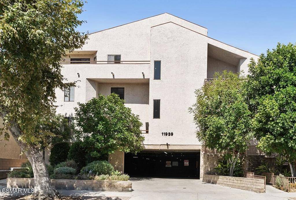 Valley Village, CA 91607,11939 Weddington ST #313