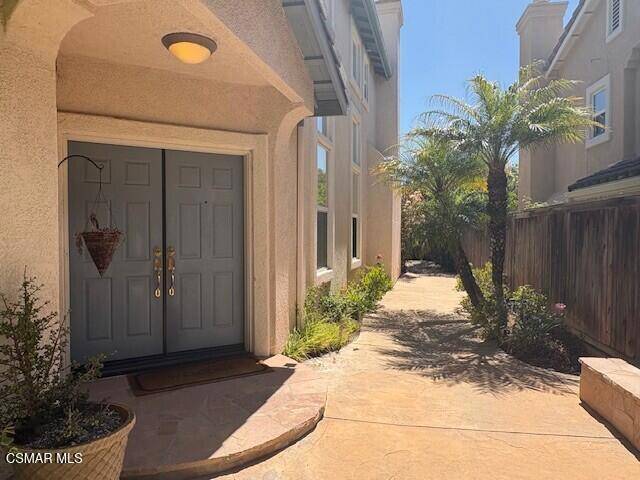 Thousand Oaks, CA 91362,2806 Arbella LN