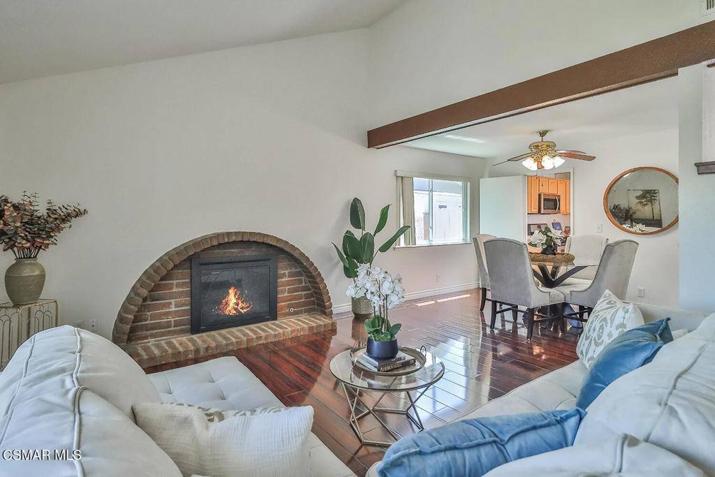 2279 Connell AVE Simi Valley, CA 93063