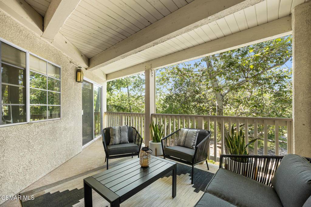 Oak Park, CA 91377,697 Sutton Crest TRL #Tl212