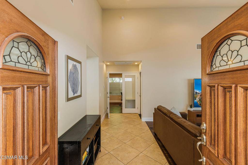 Thousand Oaks, CA 91362,1980 Shady Brook DR
