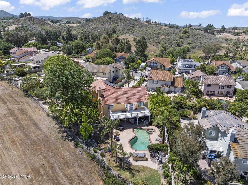 612 Azure Hills DR Simi Valley, CA 93065