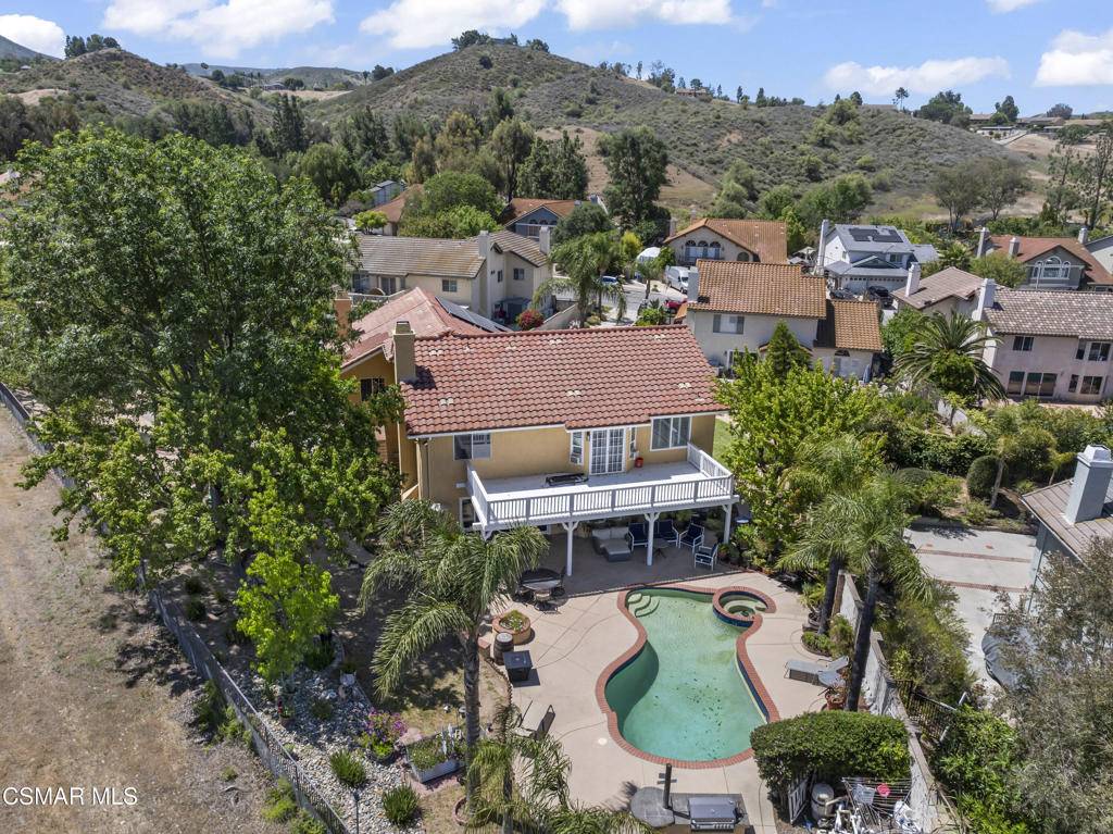 612 Azure Hills DR Simi Valley, CA 93065