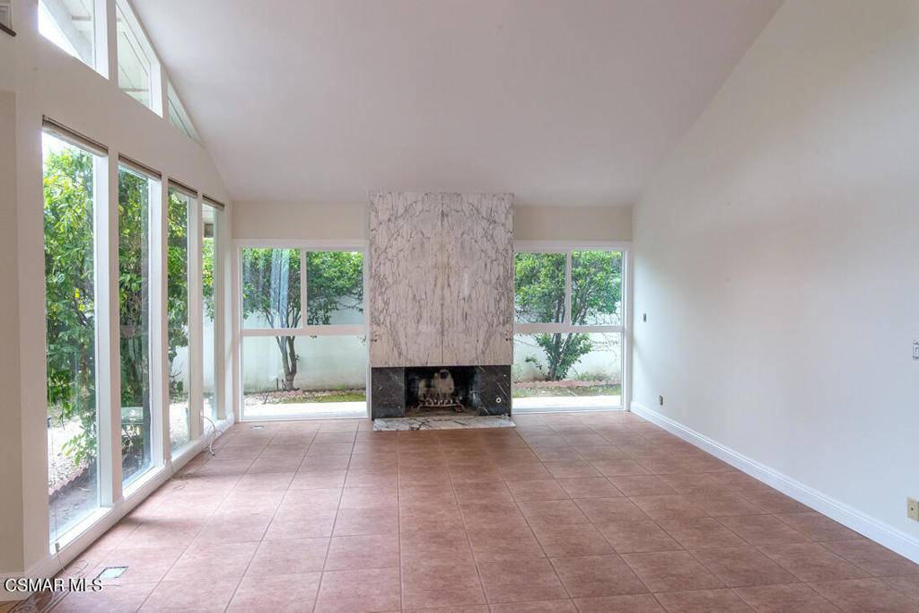 Westlake Village, CA 91361,1074 Elfstone CT