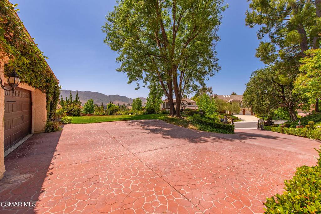 Agoura Hills, CA 91301,5924 Rainbow Hill RD