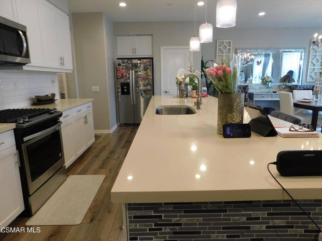 Simi Valley, CA 93065,249 Morro WAY #2