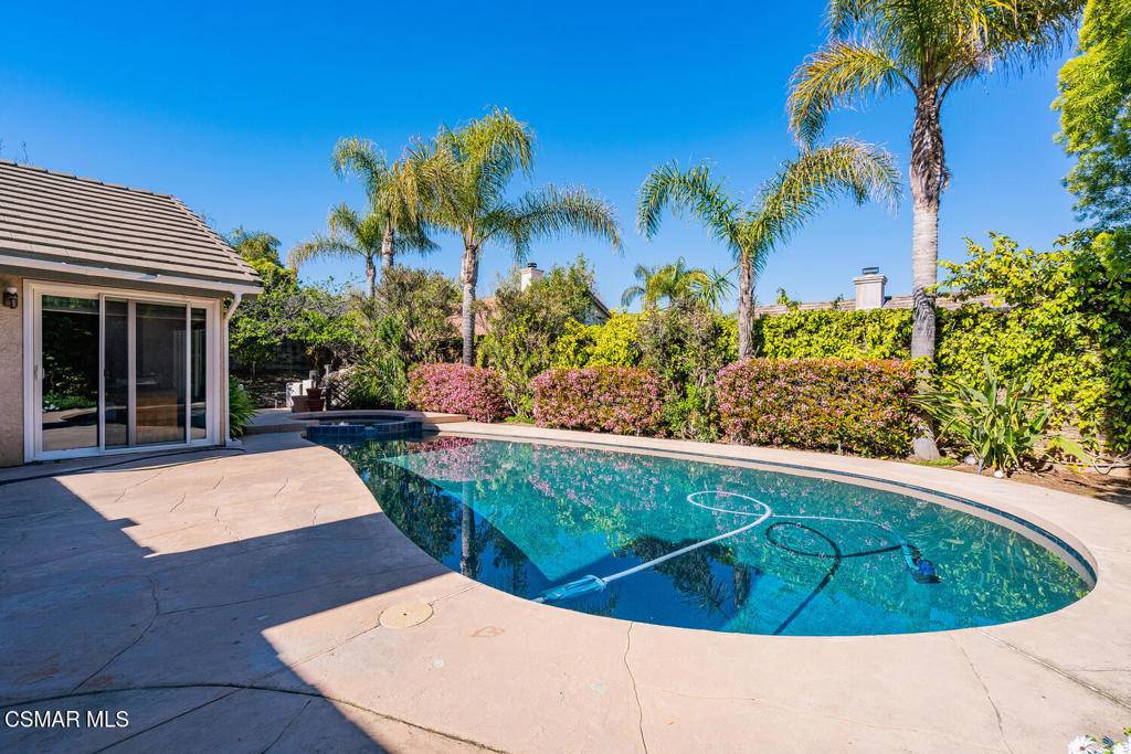 Thousand Oaks, CA 91362,2794 Parkview DR