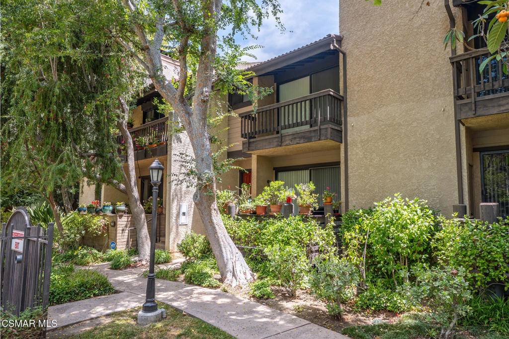 Woodland Hills, CA 91367,21901 Burbank BLVD #199