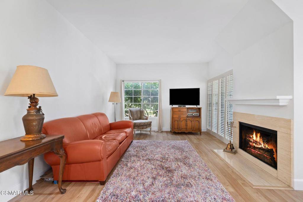 Oak Park, CA 91377,513 Water Oak LN #D