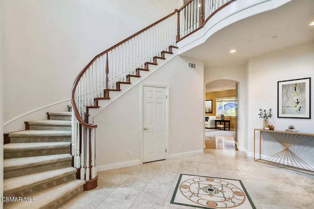 Moorpark, CA 93021,11275 Watson DR