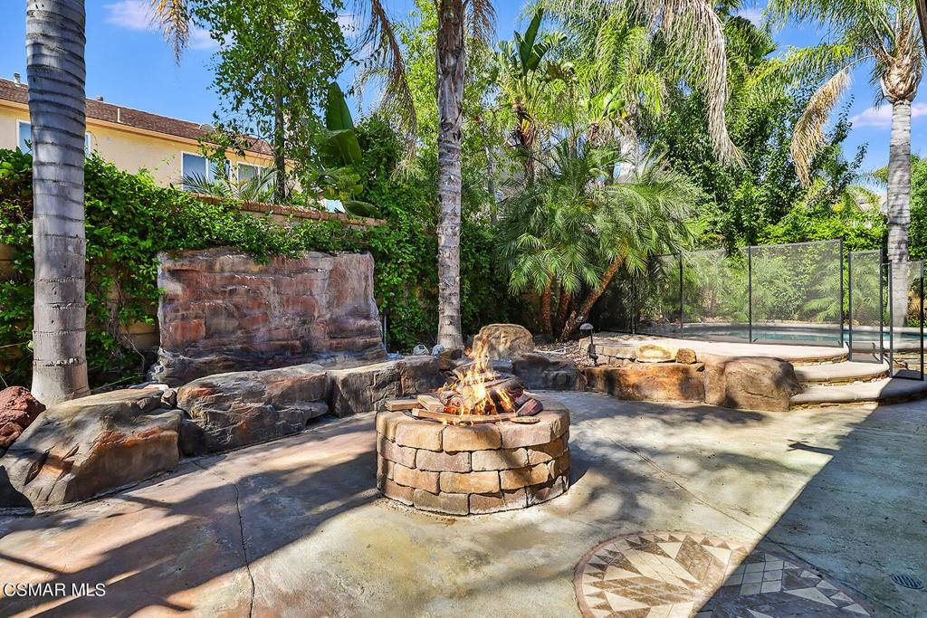Saugus, CA 91390,29249 Orion LN