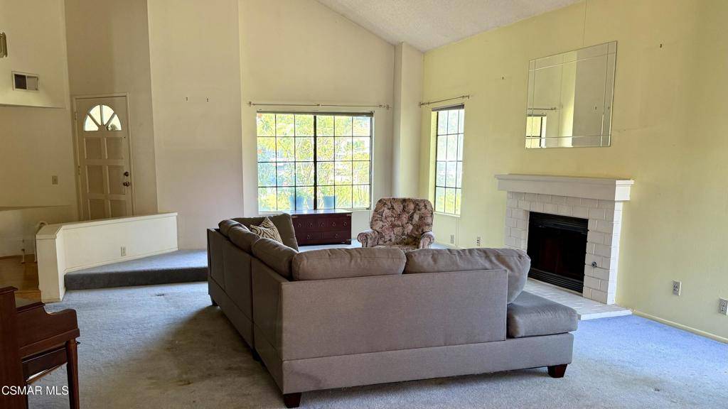 Moorpark, CA 93021,12670 Crescentmeadow CT