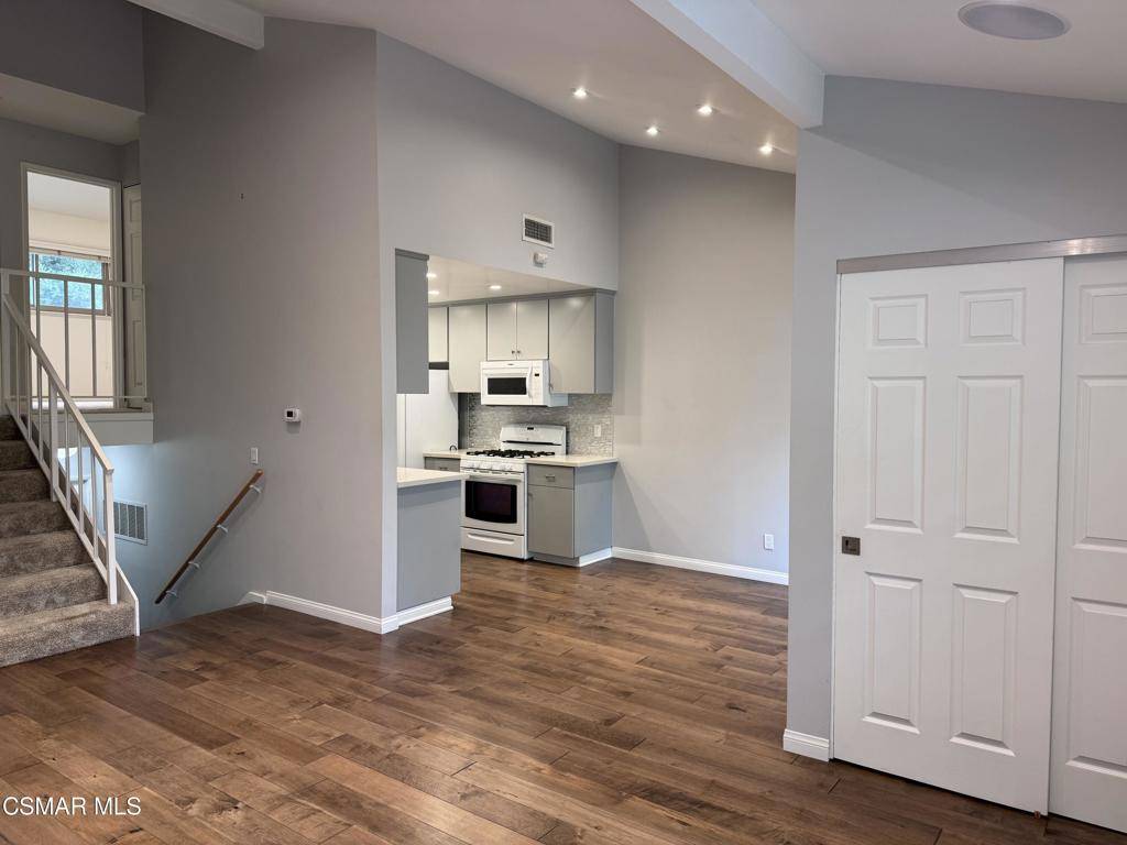 Newbury Park, CA 91320,1373 Ramona DR