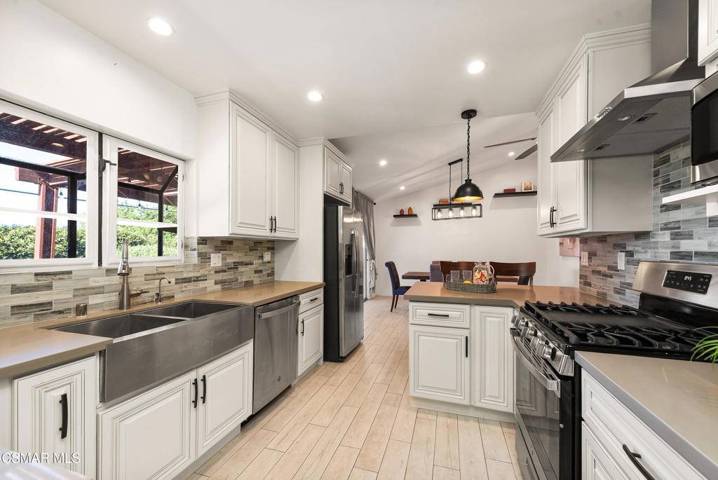 Chatsworth, CA 91311,20158 Septo ST