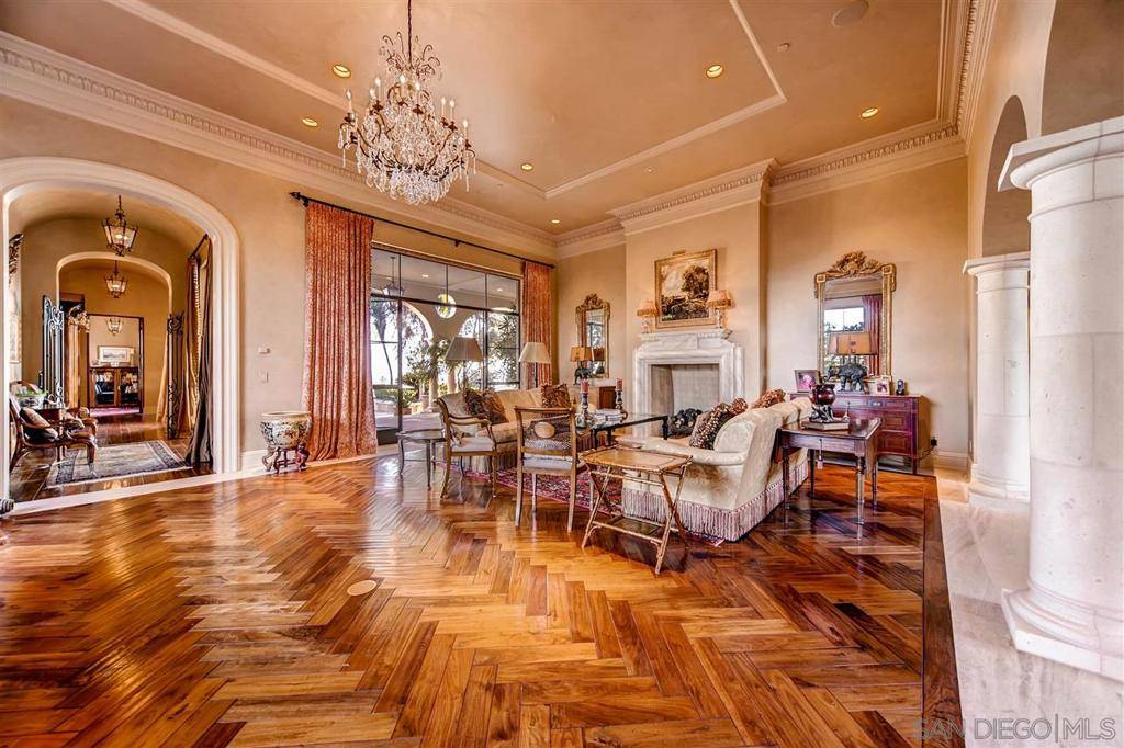 5806 Bucknell La Jolla, CA 92037