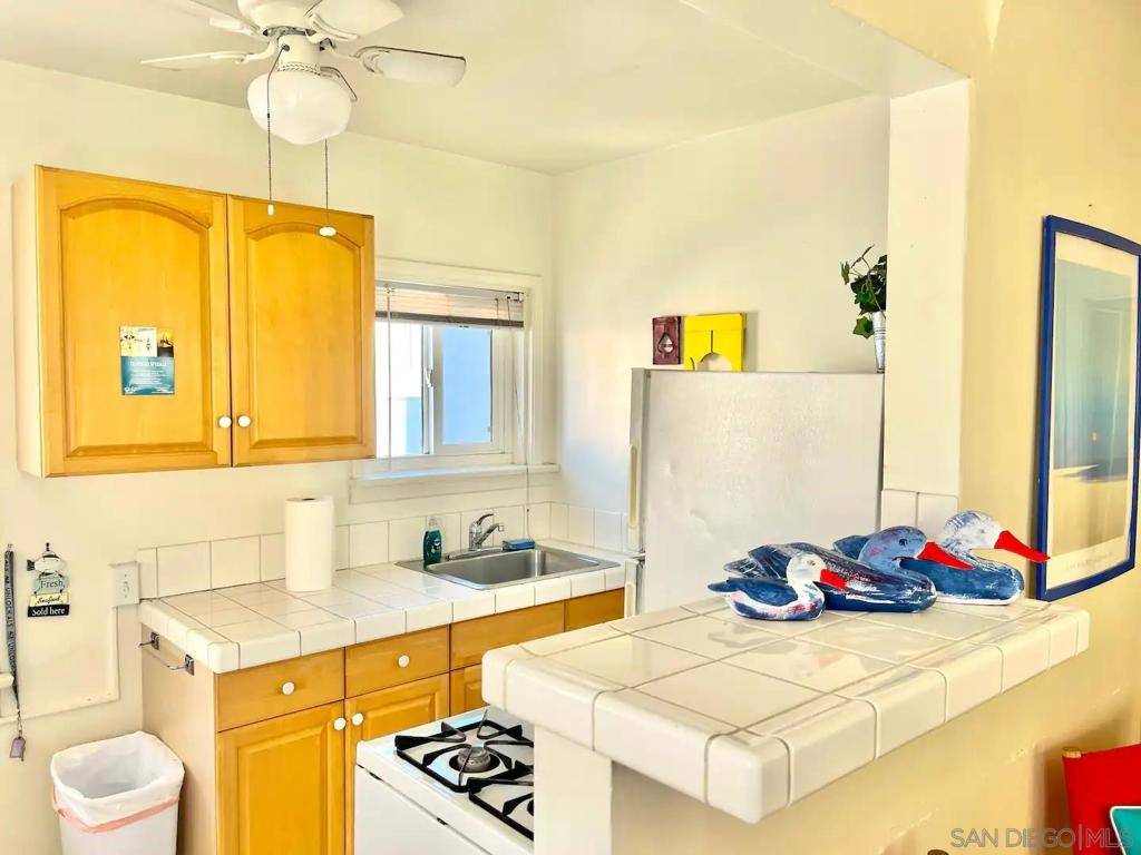 San Diego, CA 92109,Address not disclosed