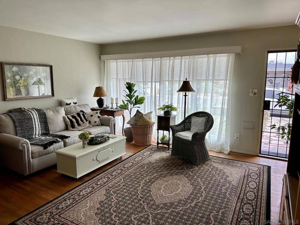 San Diego, CA 92115,6535 Estelle St