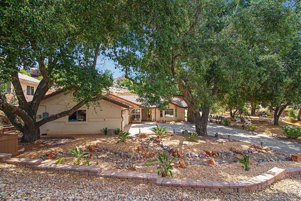 Ramona, CA 92065,23547 Vista Vicente Way