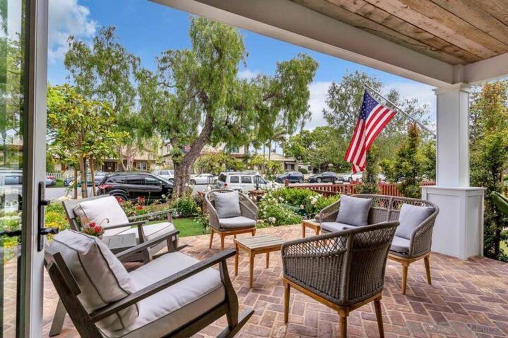 Coronado, CA 92118,914 B Avenue