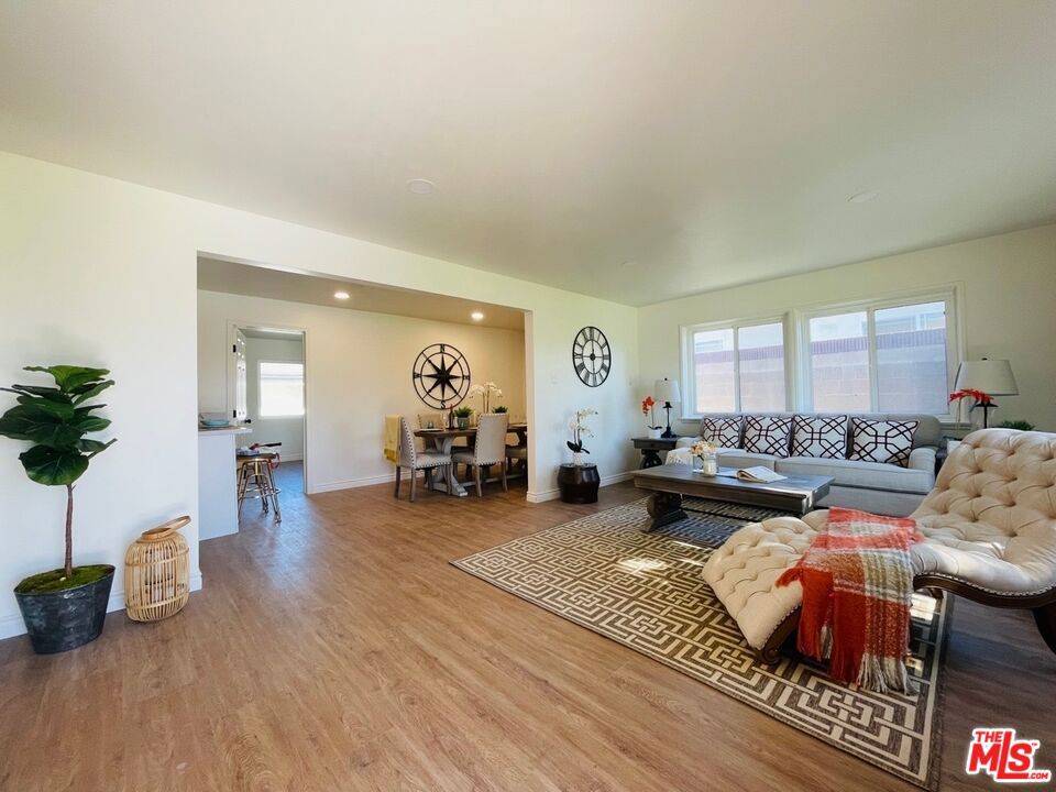 Glendora, CA 91740,2011 Inola ST