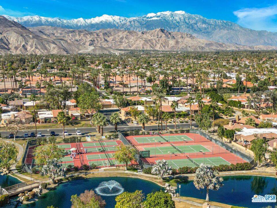 Palm Desert, CA 92260,44129 Chamonix CT