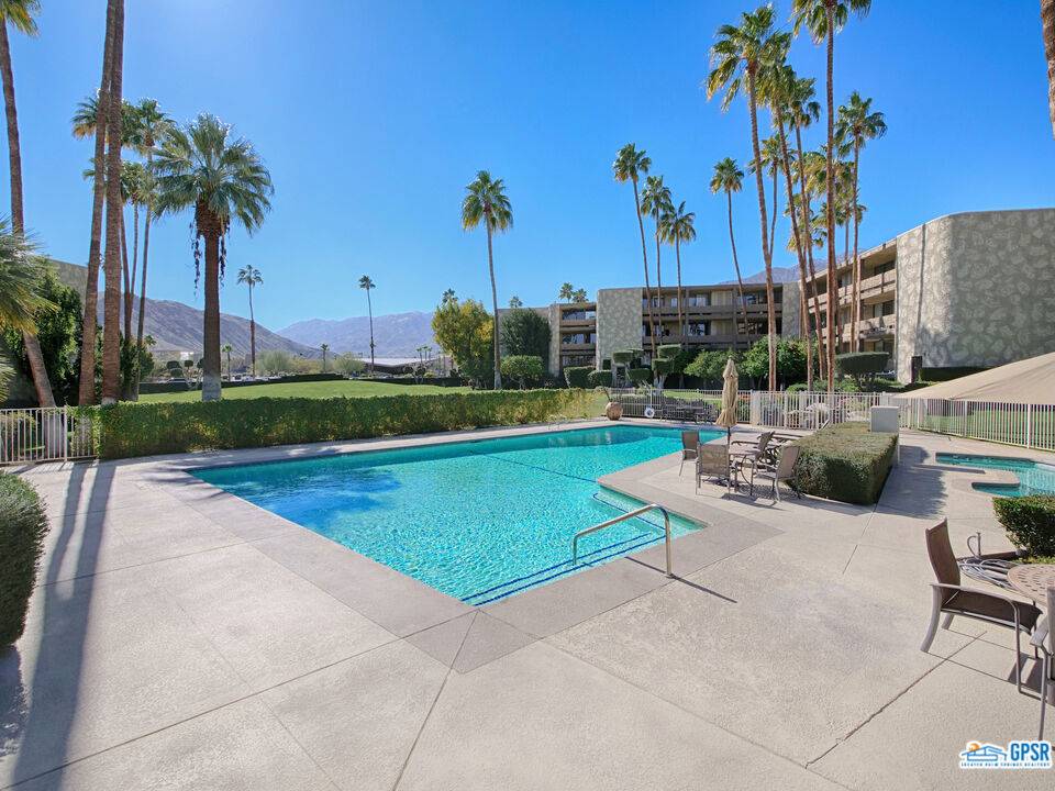 Palm Springs, CA 92264,2424 E Palm Canyon DR #2A