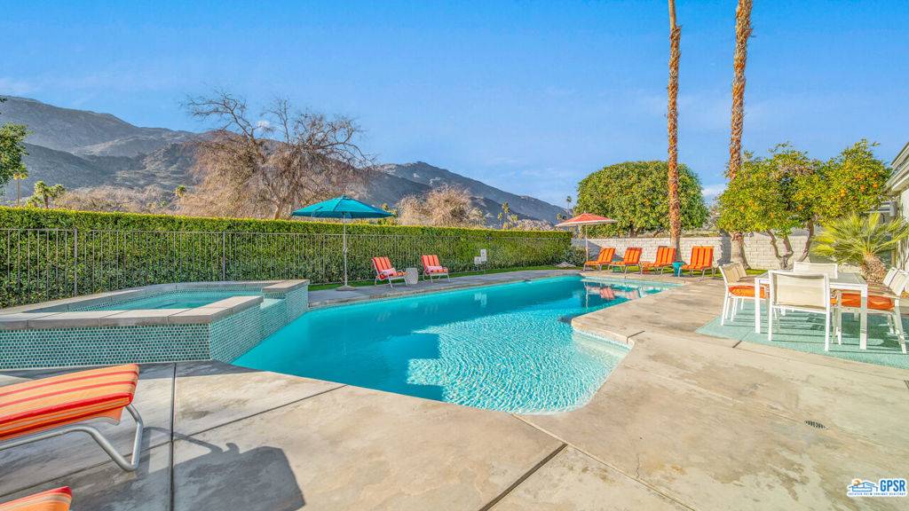 Palm Springs, CA 92264,2355 S Via Lazo