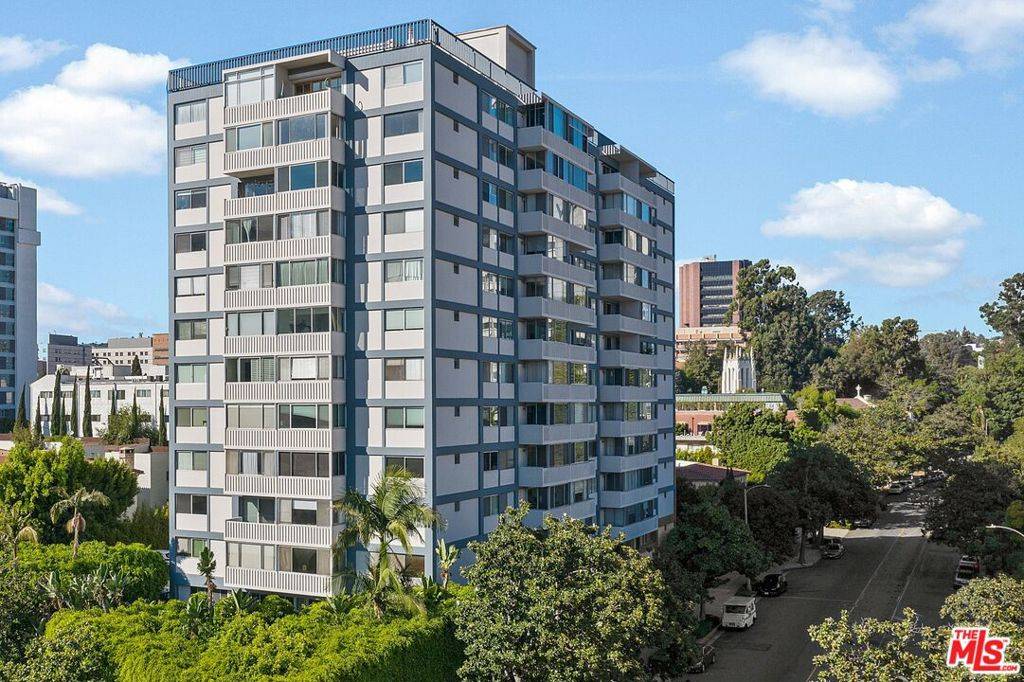 Los Angeles, CA 90024,969 Hilgard AVE #402