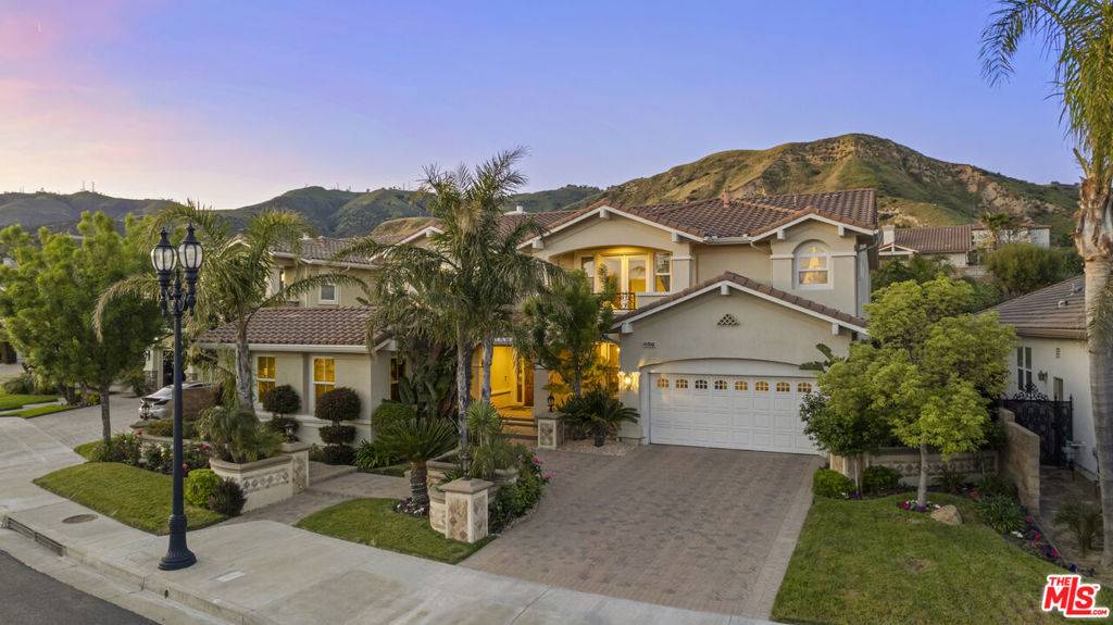 Porter Ranch, CA 91326,20379 Via Botticelli