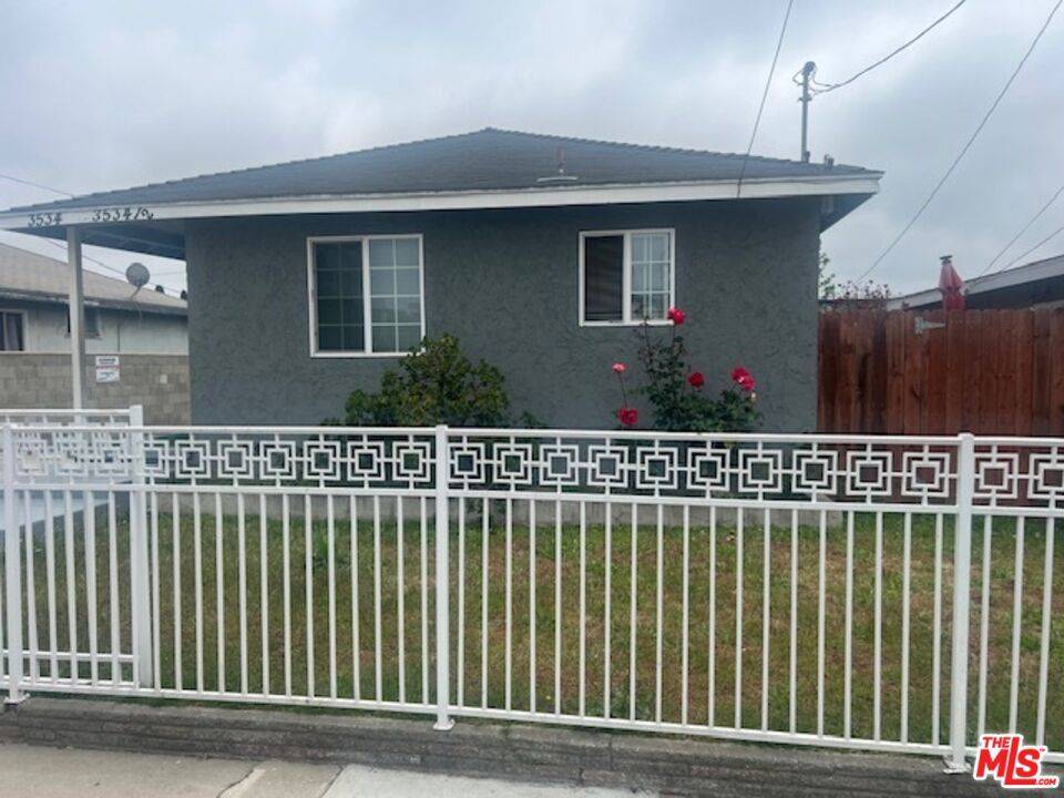 Hawthorne, CA 90250,3534 W 139th ST