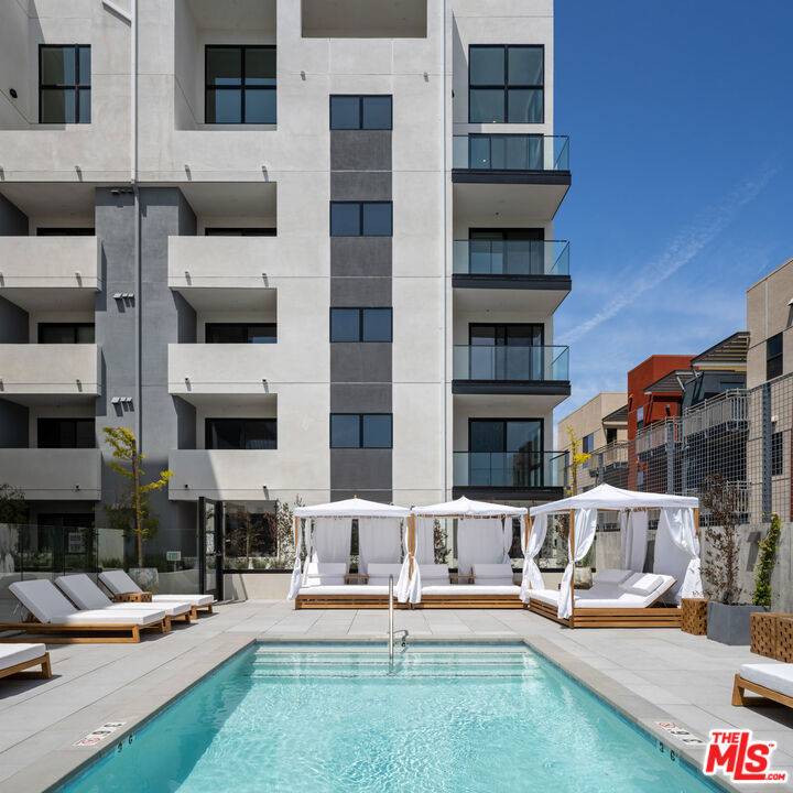 1112 Locust AVE #510 Long Beach, CA 90813