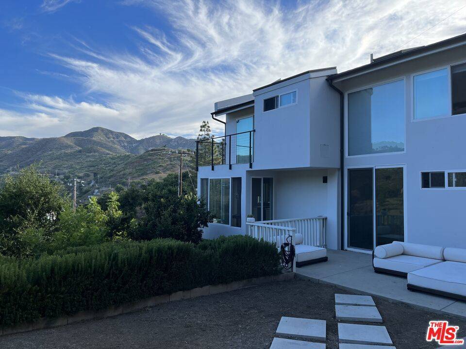 Malibu, CA 90265,4247 Ocean View DR