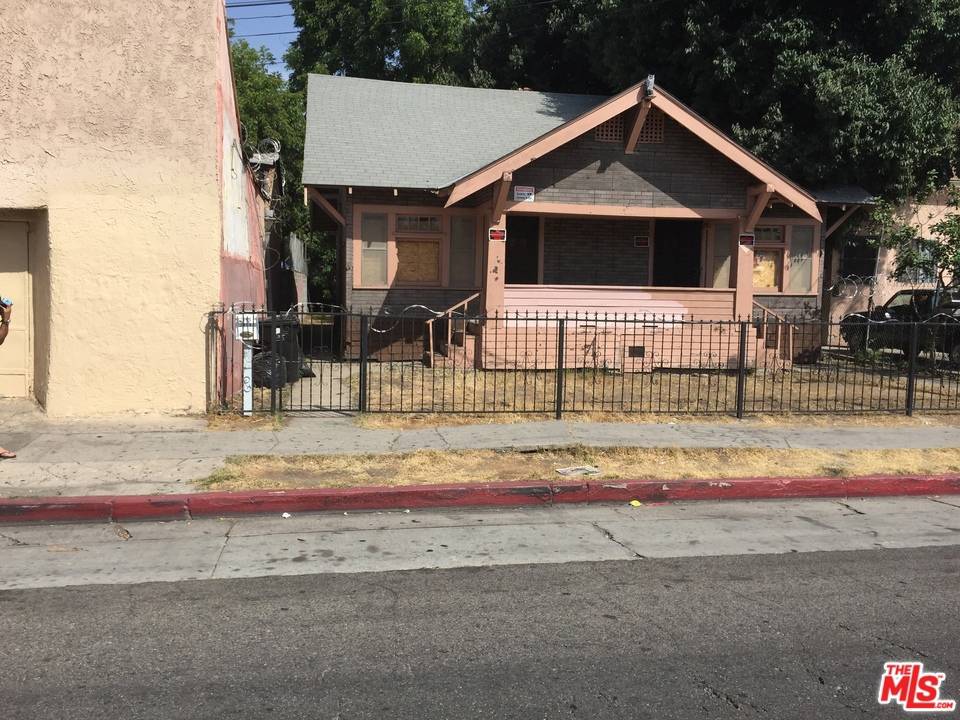 Los Angeles, CA 90011,2808 MAPLE AVE