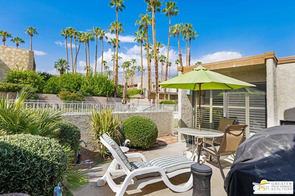 Palm Springs, CA 92264,2455 Via Sonoma #D