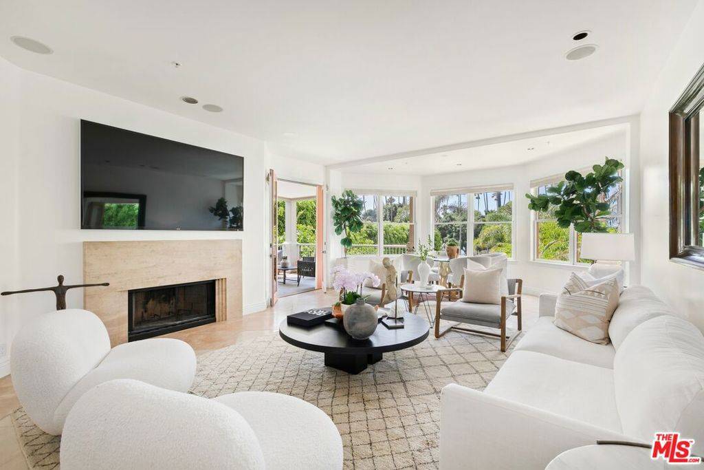Santa Monica, CA 90402,603 Ocean AVE #2C