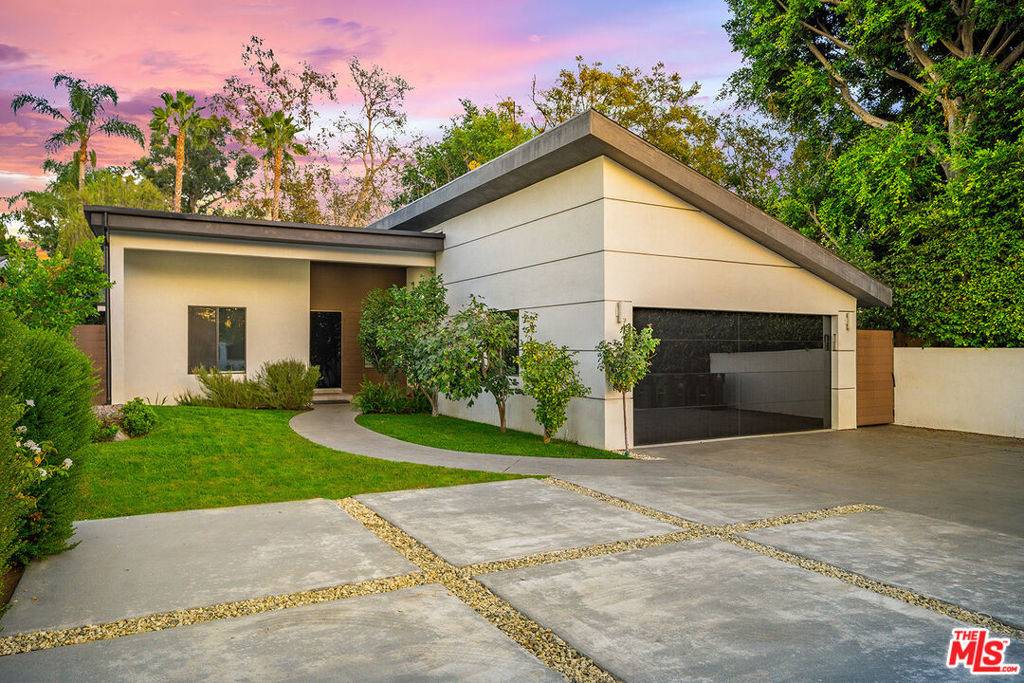 Sherman Oaks, CA 91423,5010 Fulton AVE