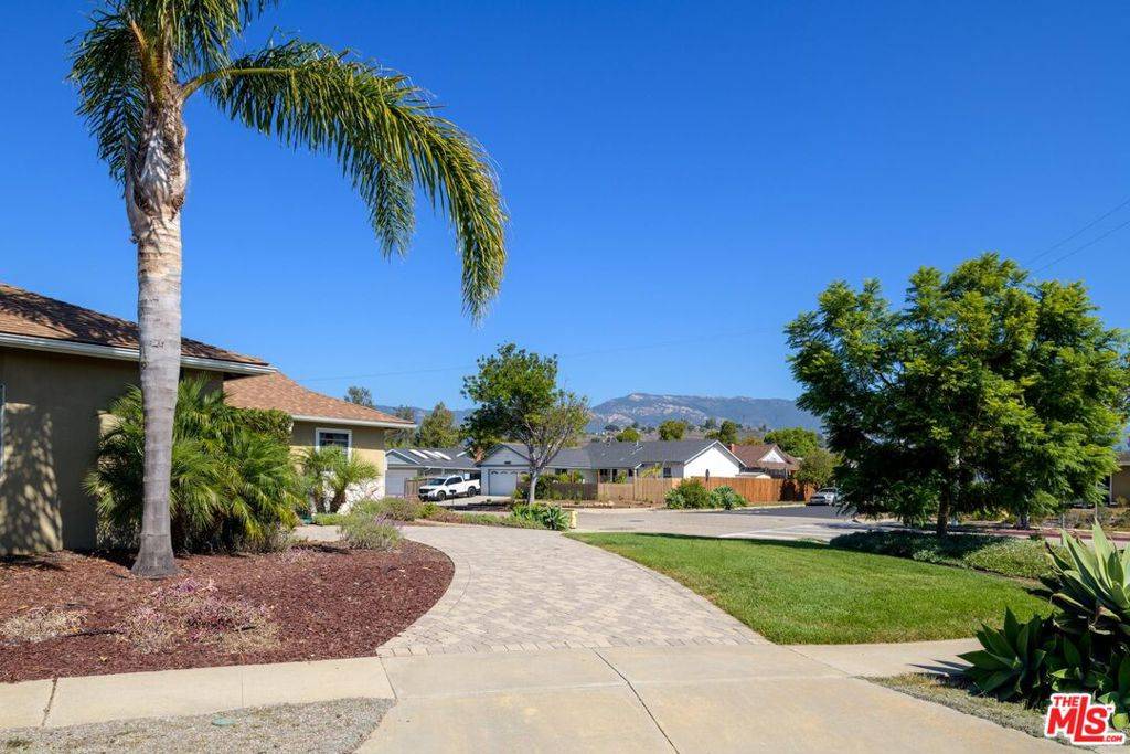 Goleta, CA 93117,97 Saint George PL