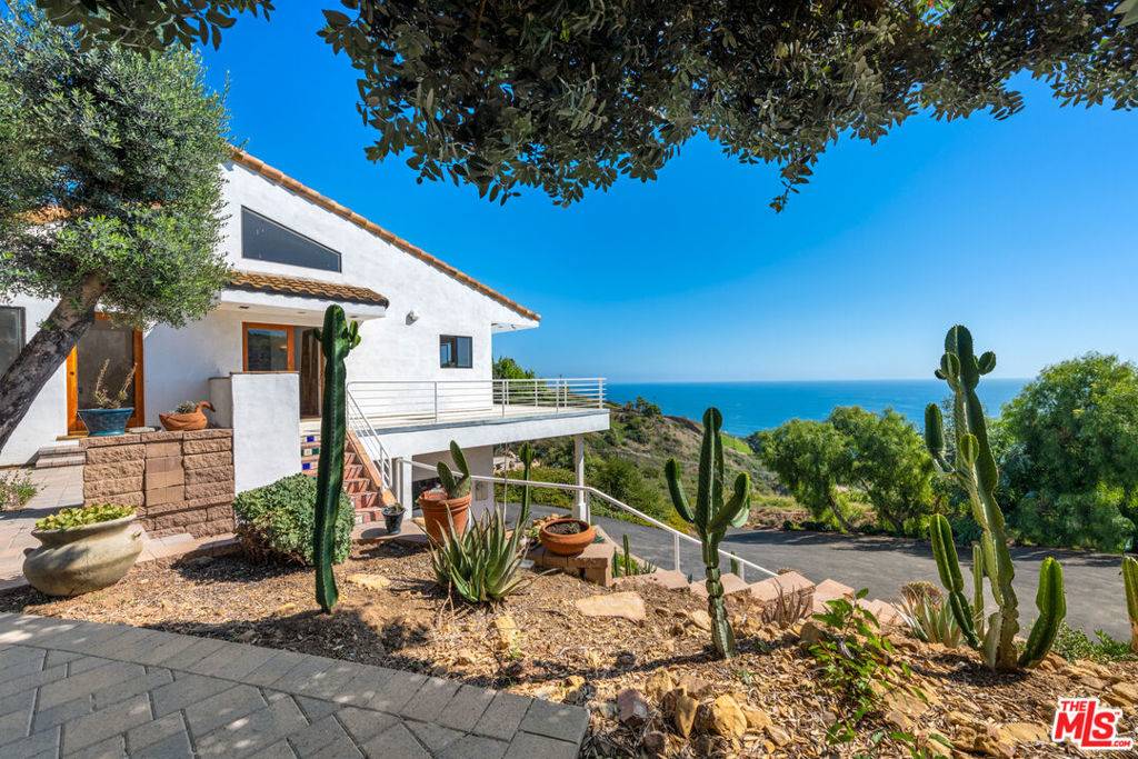 Malibu, CA 90265,4471 Avenida De La Encinal