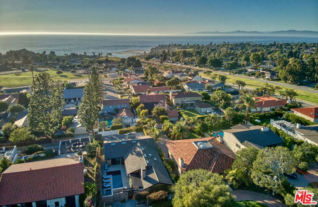 Palos Verdes Estates, CA 90274,2729 W Palos Verdes DR