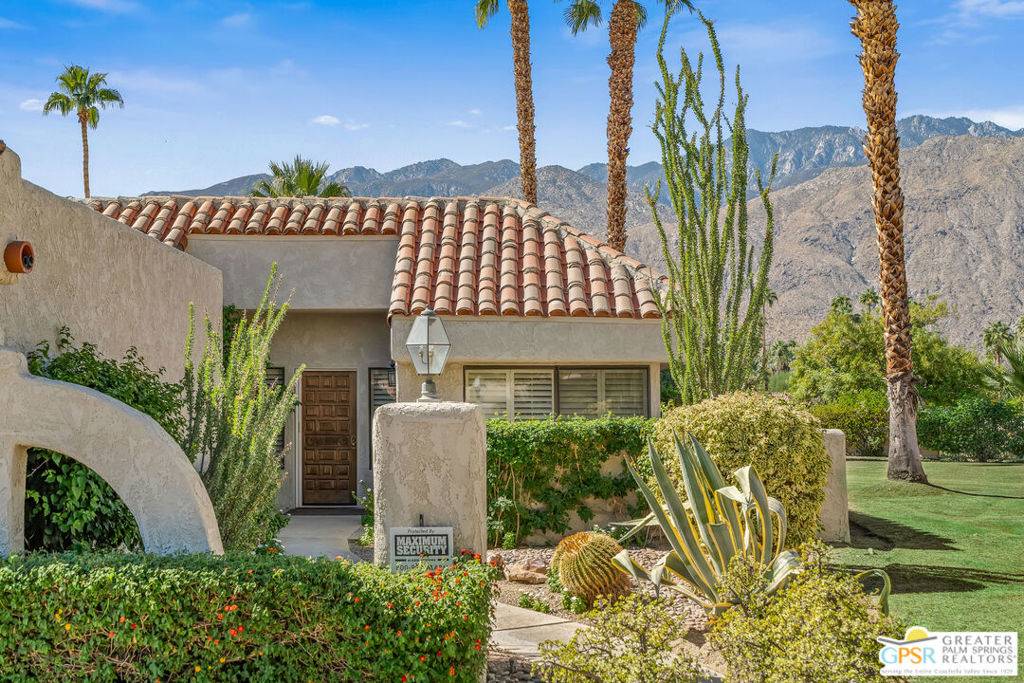 Palm Springs, CA 92264,939 Saint George CIR #B