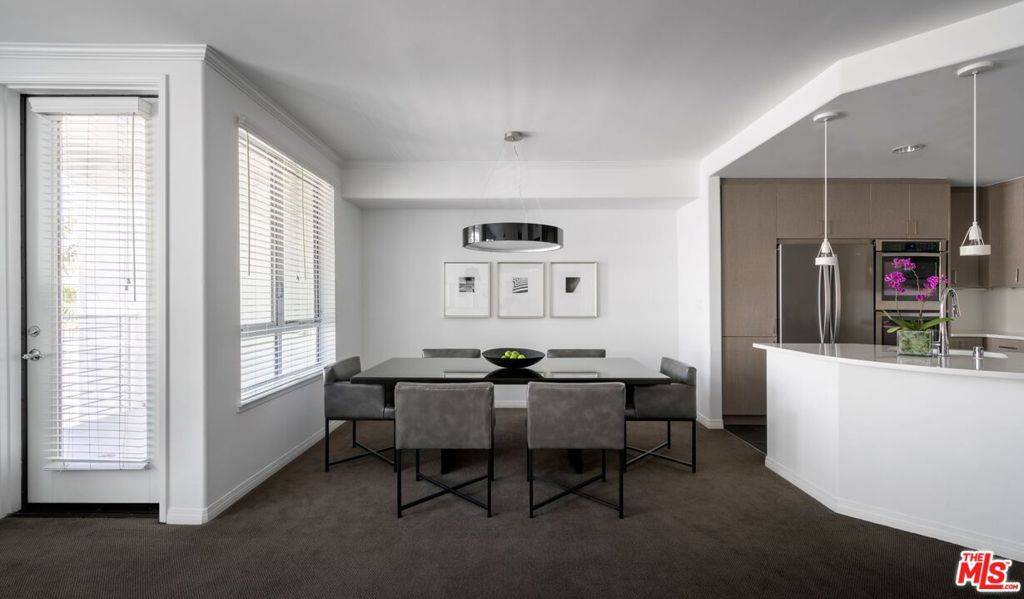 Beverly Hills, CA 90210,155 N Crescent DR #1BRPRM